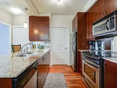 245 Dalesford Road 110, Toronto W07, ON M8Y 4H7