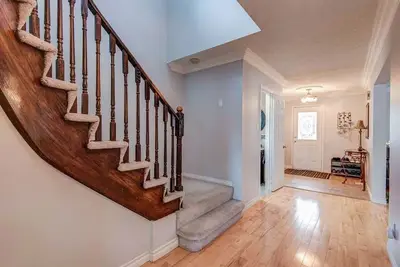 663 Stapleford Terrace, Mississauga, ON L5R 3J1