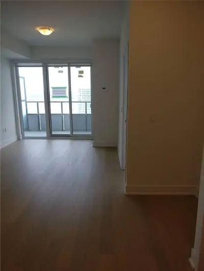 30 Shore Breeze Drive 3714, Toronto W06, On M8v 0j1