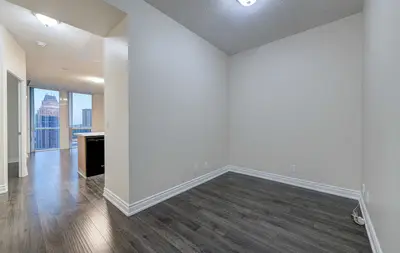 3939 Duke Of York Boulevard 2310, Mississauga, ON L5B 4N2