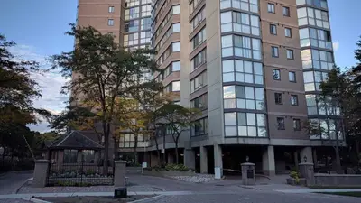 4235 Sherwoodtowne Boulevard 609, Mississauga, ON L4Z 1W3