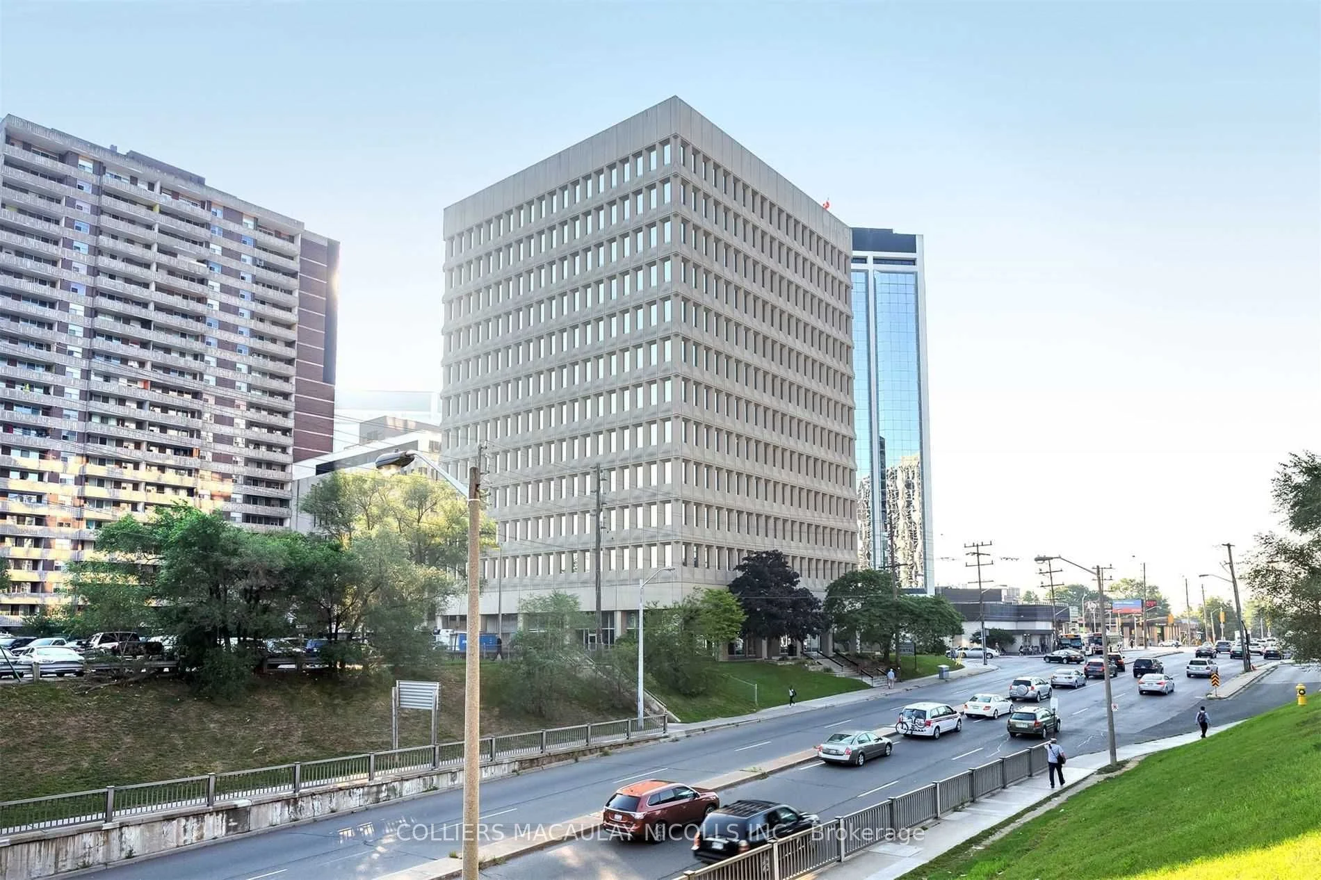 1243 Islington Avenue 702, Toronto W08, ON M8X 1Y9