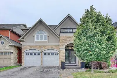 217 Milkweed Way, Oakville, On L6l 0a6