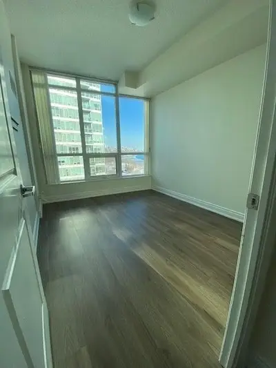 1910 Lake Shore Boulevard 1106, Toronto W01, ON M6S 1A2