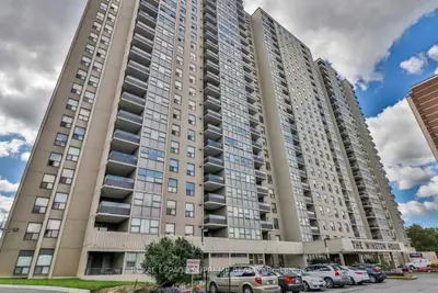 Condo Apartment in Toronto