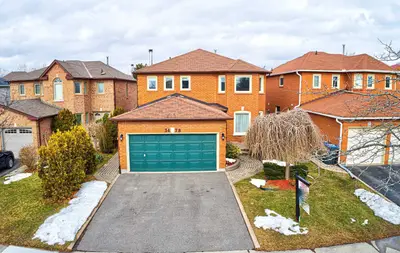 3478 Pintail Circle, Mississauga, ON L5N 6C7