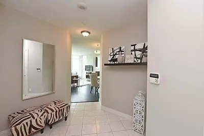 90 Absolute Avenue 1003, Mississauga, ON L4Z 0A1