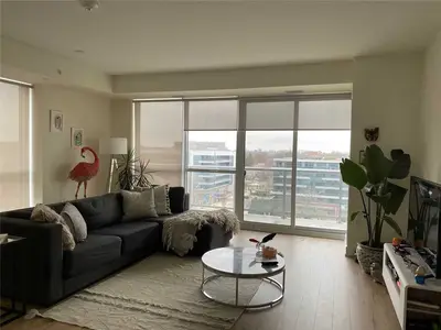 8 Ann Street 701, Mississauga, ON L5G 3E6