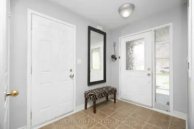 2275 Briargrove Circle, Oakville, ON L6M 5A5