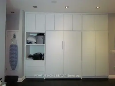 4099 Brickstone Mews 407, Mississauga, On L5b 0g2