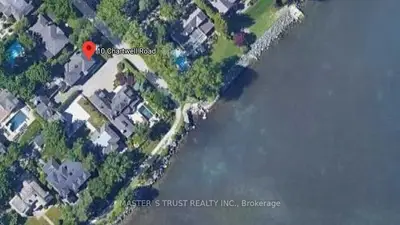 10 Chartwell Road, Oakville, On L6j 3z4