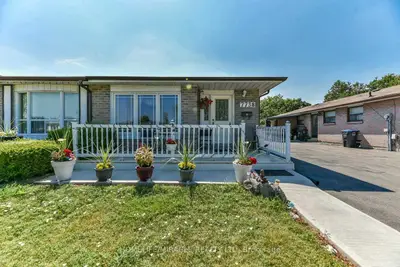 7738 Priory Crescent, Mississauga, ON L4T 3H5