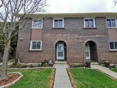43 Nadia Place 42, Oakville, On L6h 1k1