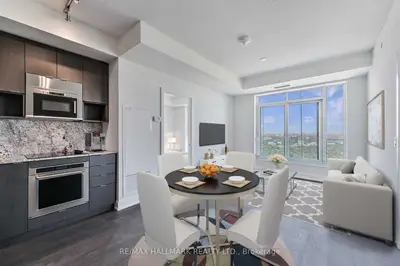 7 Mabelle Avenue 4307, Toronto W08, ON M9A 4X7