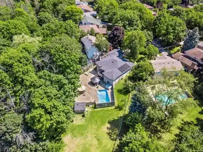 869 Fletcher Valley Crescent, Mississauga, ON L5J 2X6