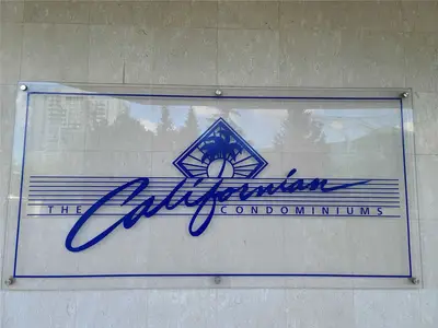 50 Kingsbridge Garden Circle 209, Mississauga, ON L5R 1Y2