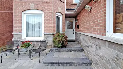 5792 Invergordon Lane, Mississauga, ON L5M 4T7