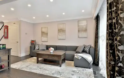 3395 Cliff Road N 64, Mississauga, ON L5A 3M7