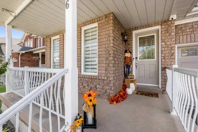 5456 Longford Drive, Mississauga, ON L5M 6L2