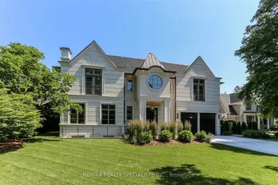1443 Indian Grove, Mississauga, ON L5H 2S5