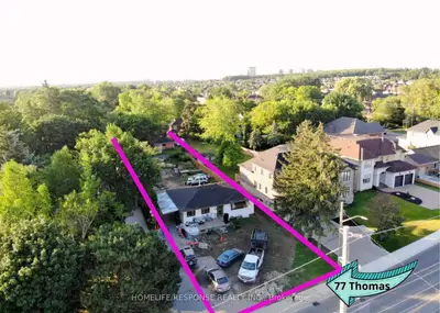 77 Thomas Street, Mississauga, ON L5M 1Y6