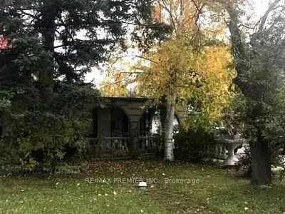 44 Hibiscus Court, Toronto W05, ON M9M 1S1