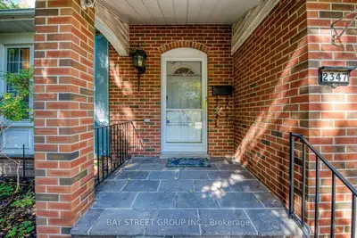 2347 Bennington Gate, Oakville, On L6j 5n7