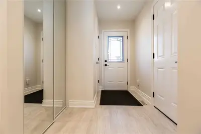 660 Oxford Road 37, Burlington, ON L7N 3M1