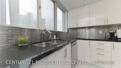 3700 Kaneff Crescent 2002, Mississauga, ON L5A 4B8