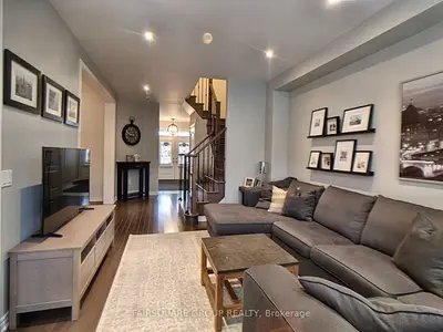 65 Stowmarket Street, Caledon, ON L7C 3V6