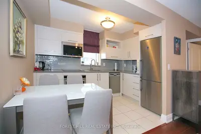 1 De Boers Drive 603, Toronto W05, On M3j 0g6
