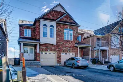 4238 Goldenrod Crescent Upper, Mississauga, ON L5V 3C2