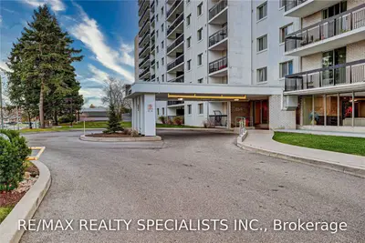 1100 Caven Street 503, Mississauga, ON L5G 4N3