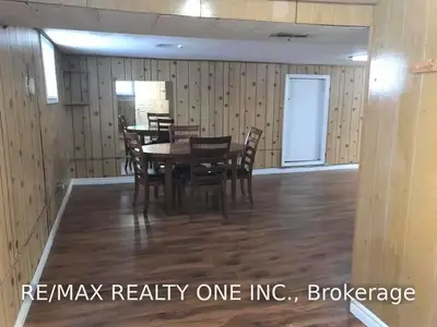 946 Goodwin Road, Mississauga, ON L5G 4K1