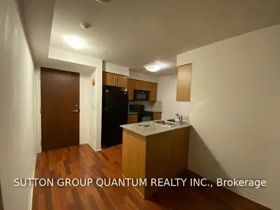310 Burnhamthorpe Road W 304, Mississauga, ON L5B 4P9