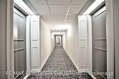 155 Hillcrest Avenue 511, Mississauga, ON L5B 3Z2