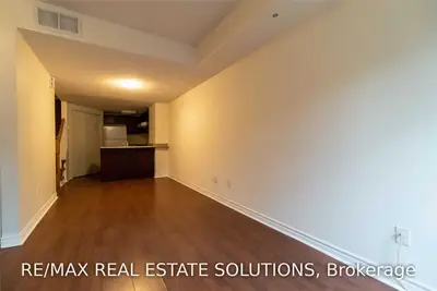 60 Joe Shuster Way 328, Toronto W01, ON M6K 1Y8