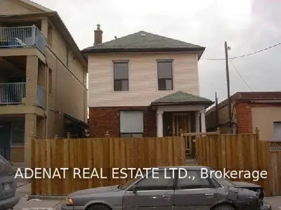 1 Carling Avenue Bsmt, Toronto W02, ON M6G 3R9