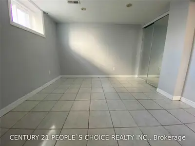 11 Queen Street S, Mississauga, ON L5M 1K2