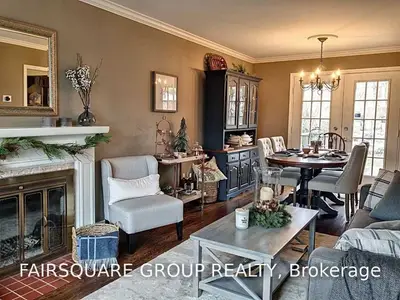 1005 Henley Road, Mississauga, ON L4Y 1C8