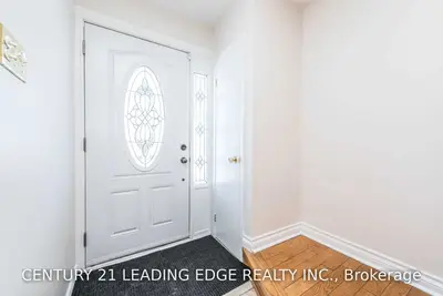 2580 Keele Street, Toronto W04, ON M6L 2N8