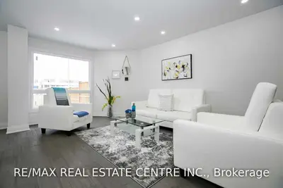 7139 Fayette Circle, Mississauga, ON L5N 1Y5