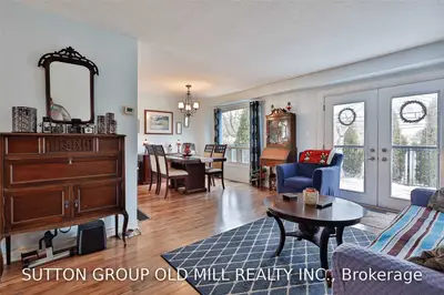 6953 Pamplona Mews, Mississauga, ON L5N 1S5
