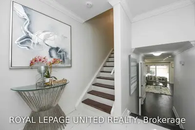 7470 Redstone Road E, Mississauga, ON L4T 2B6