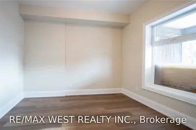 256 Annette Street Main Fl, Toronto W02, ON M6P 1R1