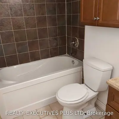 4185 Shipp Drive #411, Mississauga, ON L4Z 2Y8