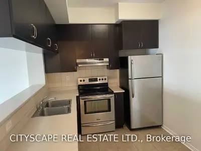 3055 Thomas Street 404, Mississauga, ON L5M 0M4