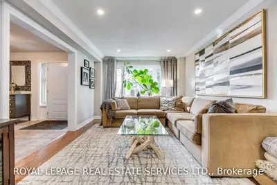 2031 Gander Street W, Oakville, ON L6H 3X8