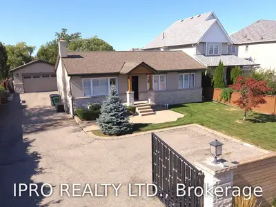 4180 Cawthra Road, Mississauga, ON L4Z 1A1