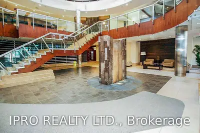 3880 Duke Of York Boulevard 1405, Mississauga, ON L5B 4M7